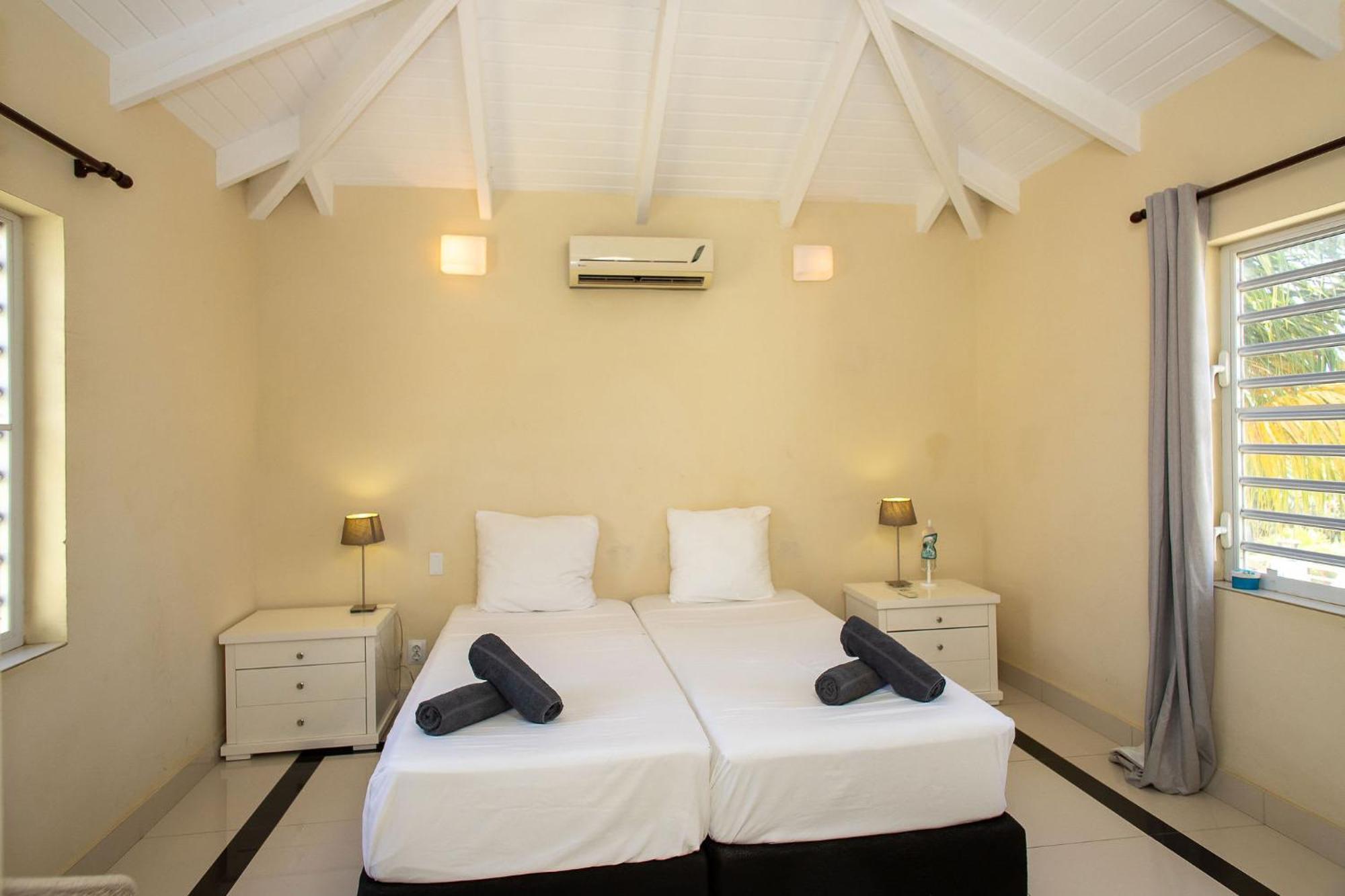 Penthouse Prikichi D2 Apartment Kralendijk  Luaran gambar